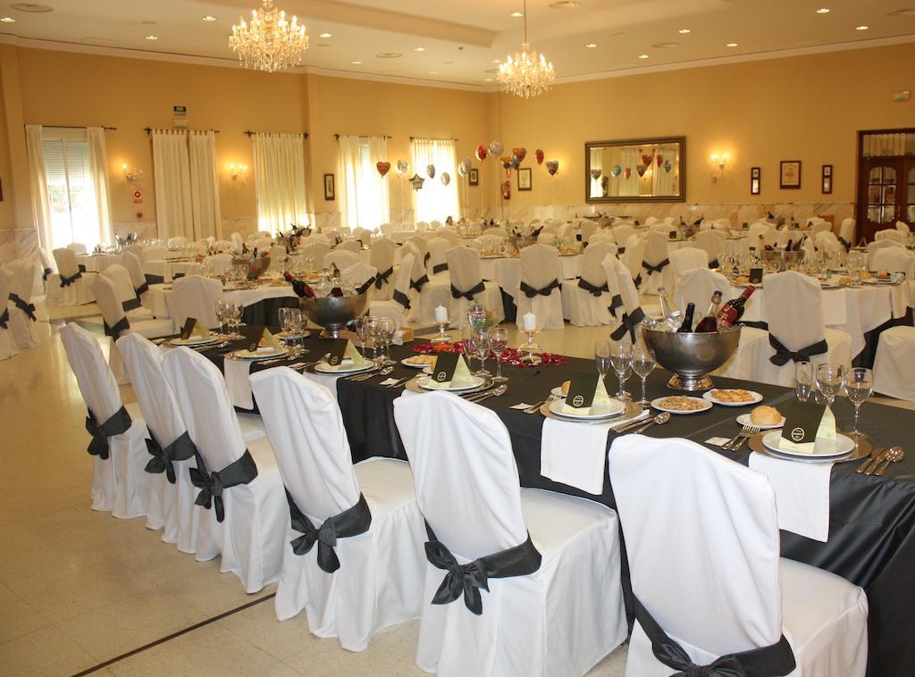 بوساداس Hotel Maria المظهر الخارجي الصورة