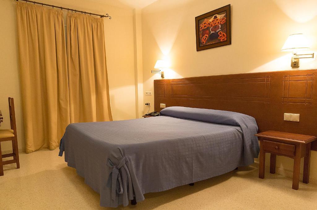 بوساداس Hotel Maria الغرفة الصورة