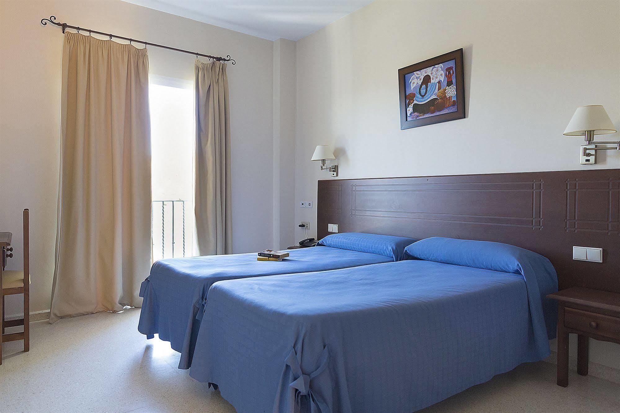 بوساداس Hotel Maria المظهر الخارجي الصورة